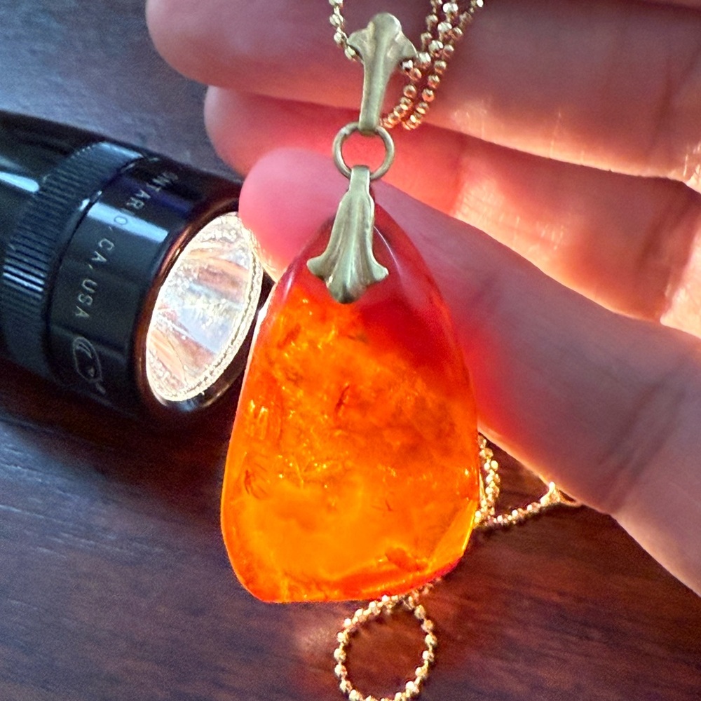 Natural Baltic amber pendant 18K gold plated adjustable chain - Picture 3 of 11